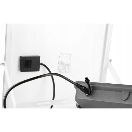 LED prigušiva solarni reflektor LED/50W/3,2V 5000K 6000 mAh IP65 crna + daljinski upravljač
