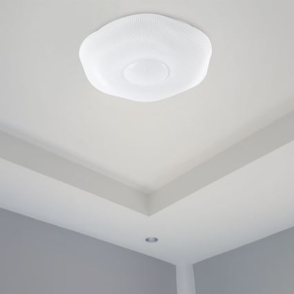 LED prigušiva stropna svetiljka LED/40W/230V 3000-6500K 40 cm bela + daljinski upravljač
