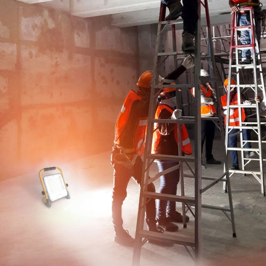 LED punjivi reflektor sa stalkom LED/50W/3,2V 4500K 5000 mAh IP65 narandžasta