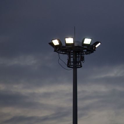 LED reflektor LED/30W/230V 6400K IP65 crna