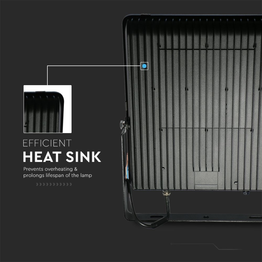 LED reflektor LED/30W/230V 6400K IP65 crna