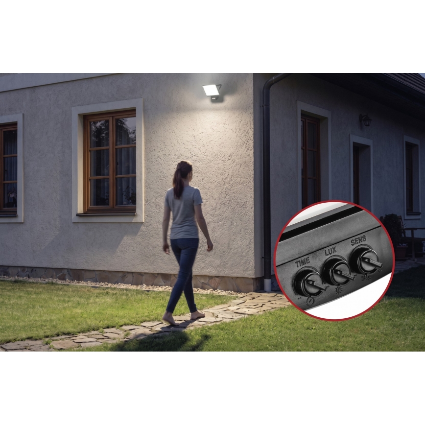 LED reflektor sa senzorom pokreta i sumraka TAMBO EVO LED/50W/230V 4000K IP44 crna
