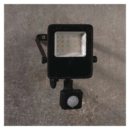 LED reflektor sa senzorom VISIO LED/10W/230V 4000K IP65