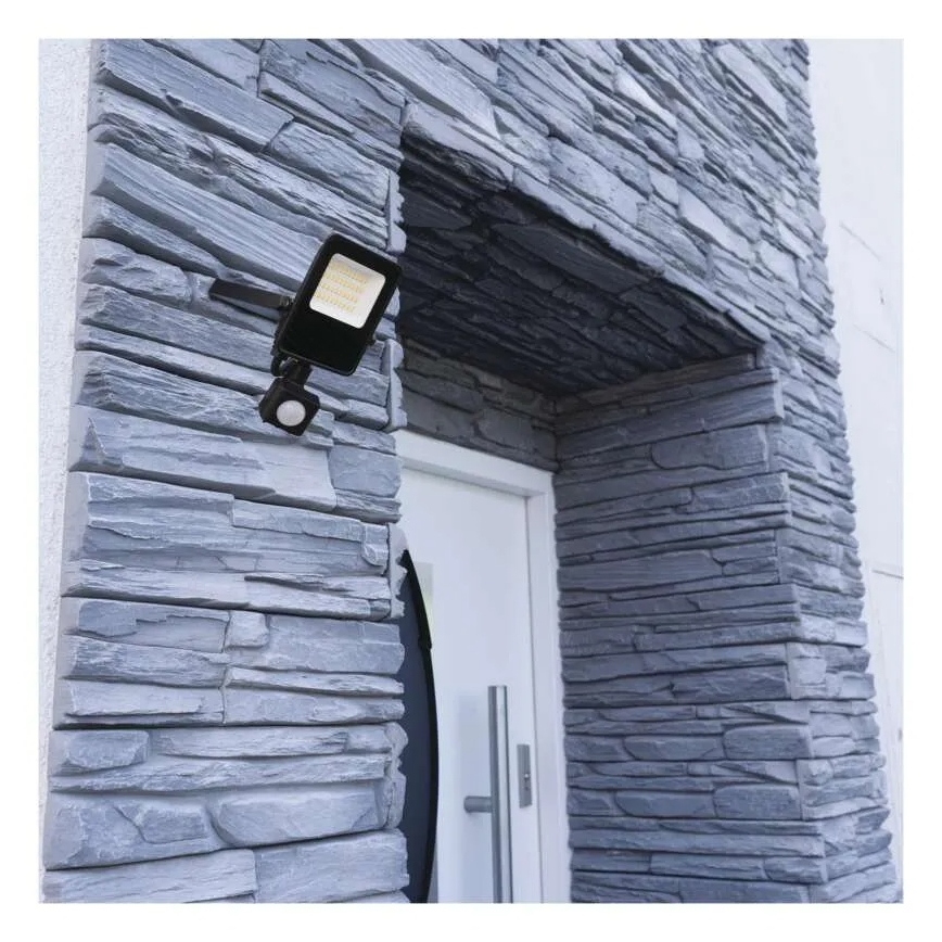 LED reflektor sa senzorom VISIO LED/20W/230V 4000K IP65