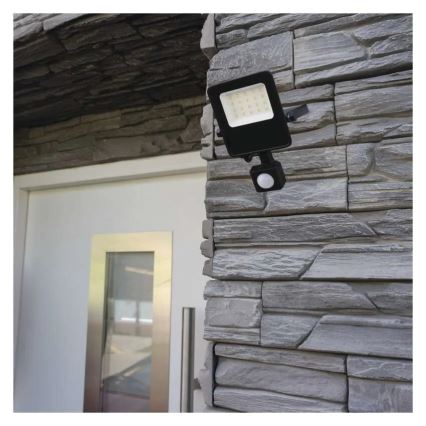 LED reflektor sa senzorom VISIO LED/30W/230V 4000K IP65