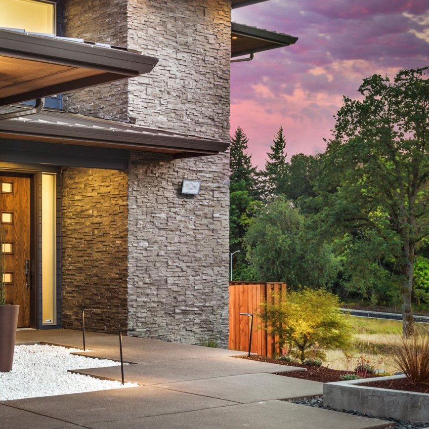 LED reflektor sa solarnim panelom FOCUS 60W/10000 mAh 3,2V 6000K IP65 + daljinski upravljač