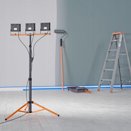 LED reflektor sa stalkom 3xLED/50W/230V 4500K IP65 crna/narandžasta