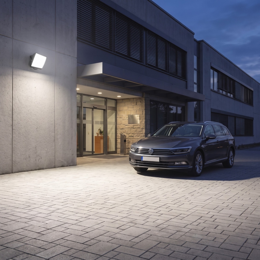 LED reflektor TAMBO EVO LED/100W/230V 4000K IP65 crne boje