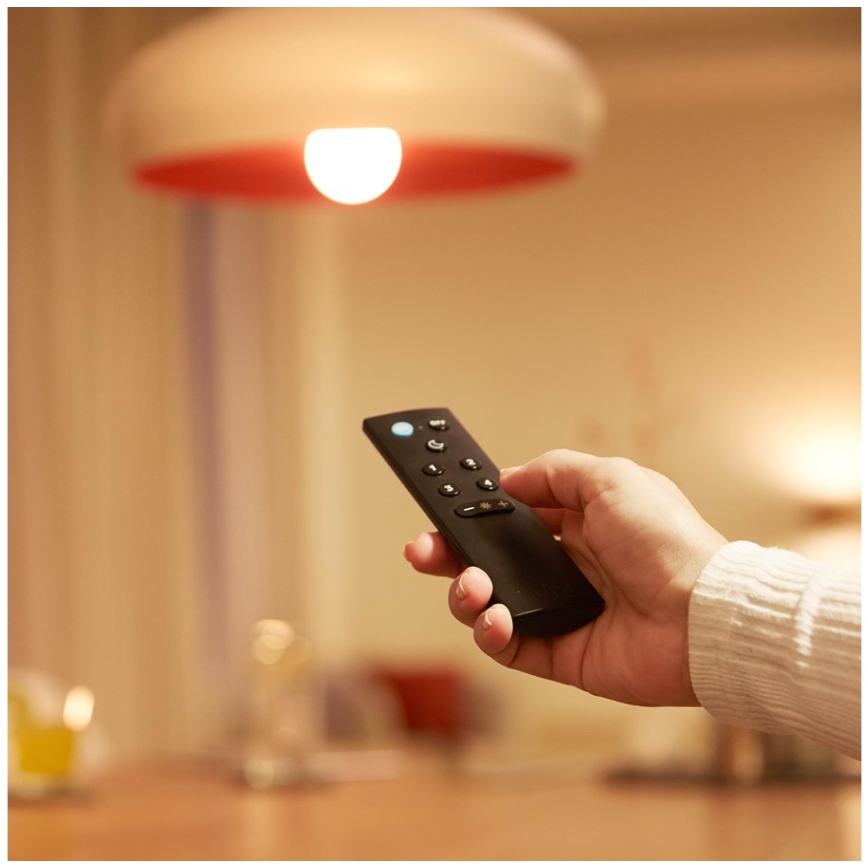 LED RGBW prigušiva sijalica A60 E27/8,5W/230V 2200-6500K CRI 90 Wi-Fi + daljinski upravljač - WiZ