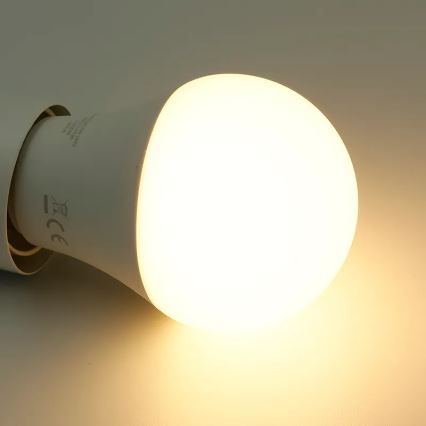 LED RGBW prigušiva sijalica A60 E27/9W/230V 2700-6500K Wi-Fi Tuya