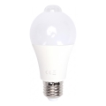 LED sijalica sa senzorom pokreta i sumraka A60 E27/9W/230V 3000K - Aigostar