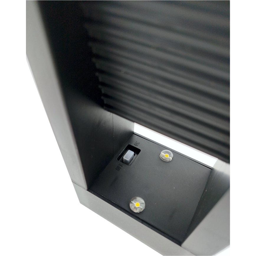 LED solarna lampa 2xLED/1,2V 200 mAh IP44 crna