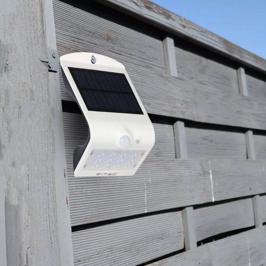 LED solarno zidno svetlo sa senzorom LED/1.5W/3,7V IP65 1200 mAh