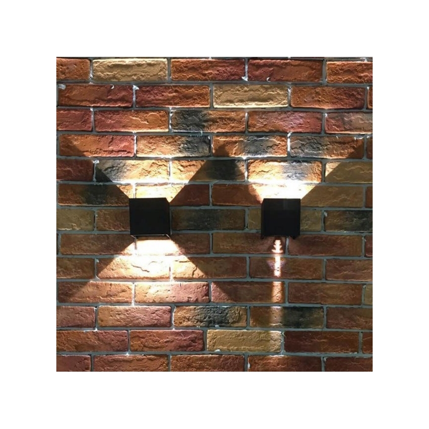 LED spoljašnje zidno svetlo 2xLED/3W/230V IP54 crno