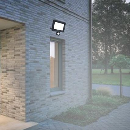 LED spoljašnji reflektor sa senzorom LED/50W/230V 4000K IP44 crna