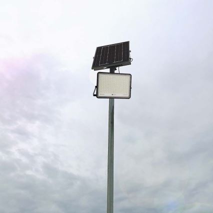 LED spoljašnji solarni reflektor LED/30W/3,2V 6400K, crni, IP65, 20000 mAh + daljinski upravljač