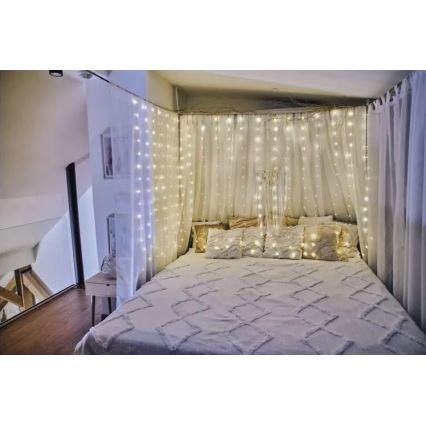 LED spoljni svetleći lanac 300xLED/8 funkcija, 5,9 m, IP44, topla bela