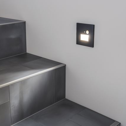 LED svetiljka za stepenište sa senzorom pokreta i sumraka LED/1,5W/230V 3000/4000/6000K antracit