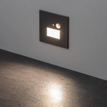 LED svetlo za stepenište sa senzorom pokreta i sumraka LED/1,5W/230V 3000/4000/6500K srebrno