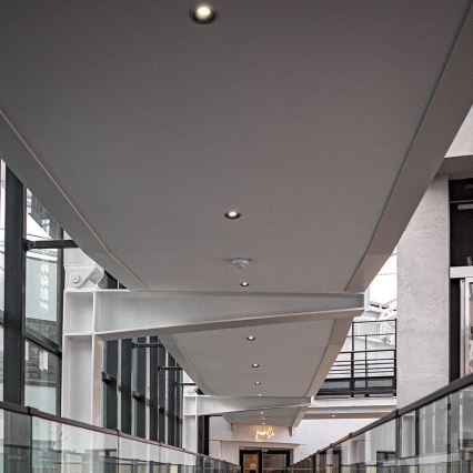 LED ugradna svetiljka LED/18W/230V 3000/4000/6400K prečnik 10,6 cm crna