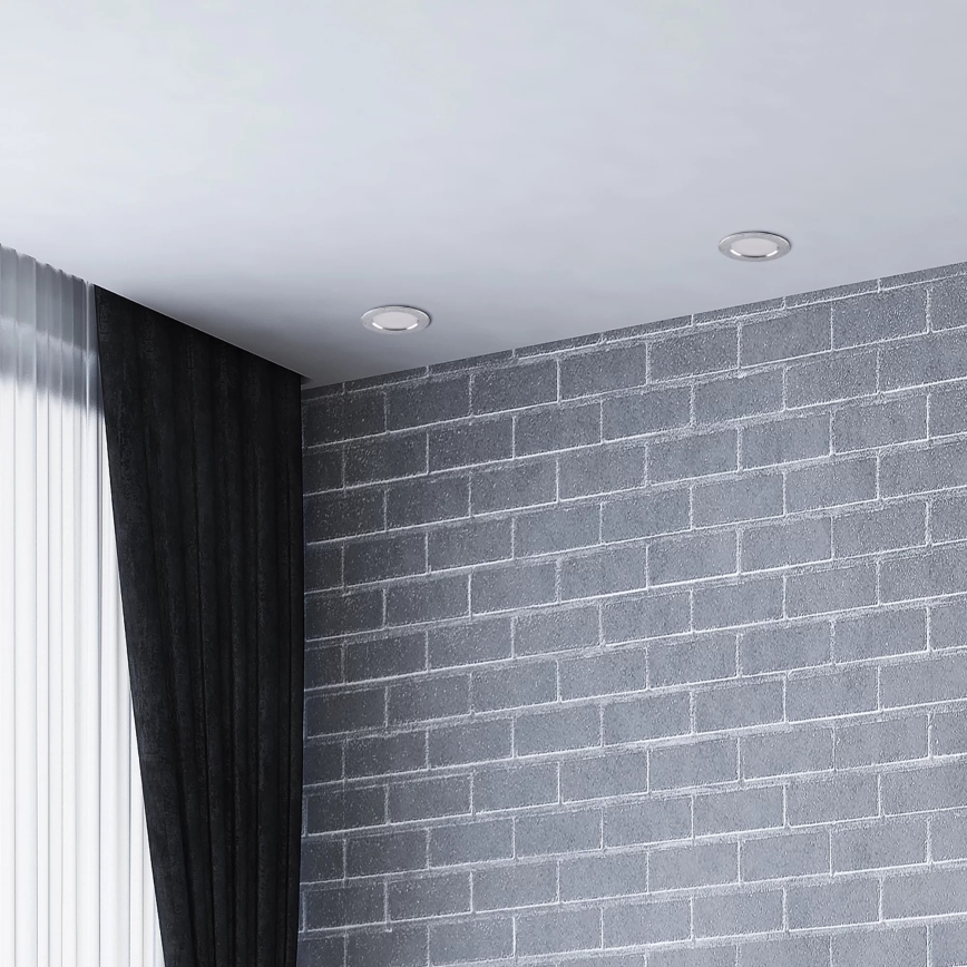 LED ugradna svetiljka ZOE LED/4,8W/230V srebrna