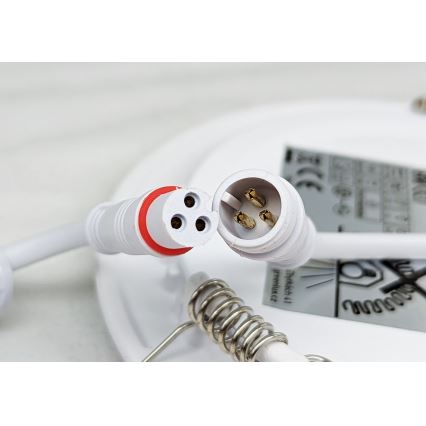 LED ugradno svetlo VEGA LED/6W/230V 2900/3900/5800K pr. 12,5 cm bela