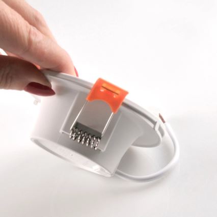 LED ugradno svetlo ZOE LED/4,8W/230V belo