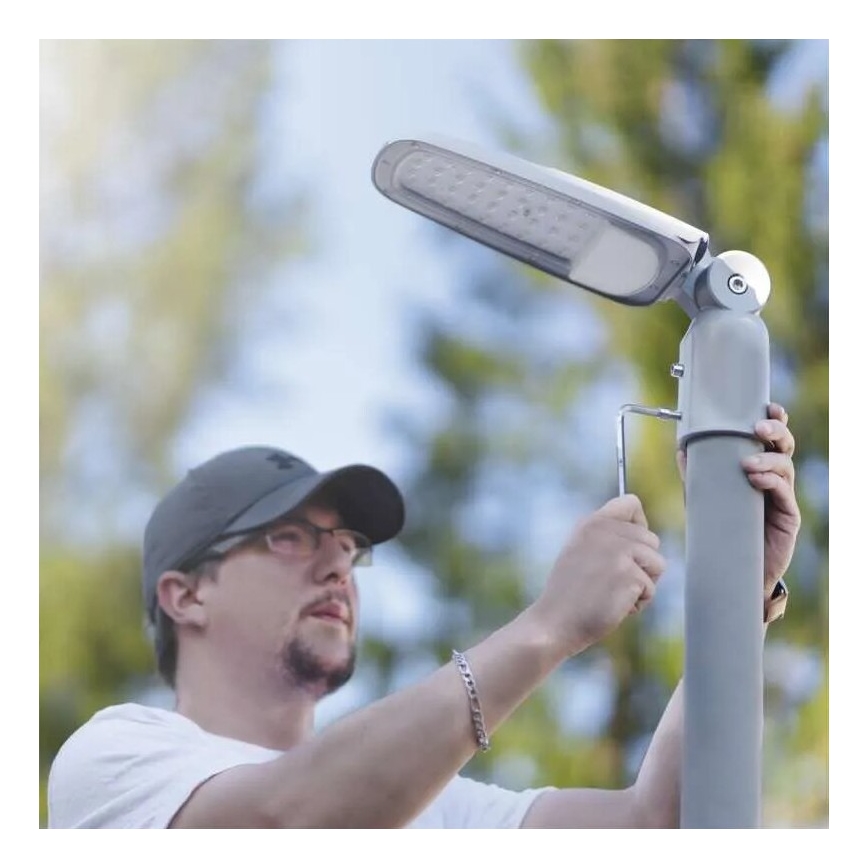 LED ulična lampa SOLIS LED/30W/230V 3000K IP65