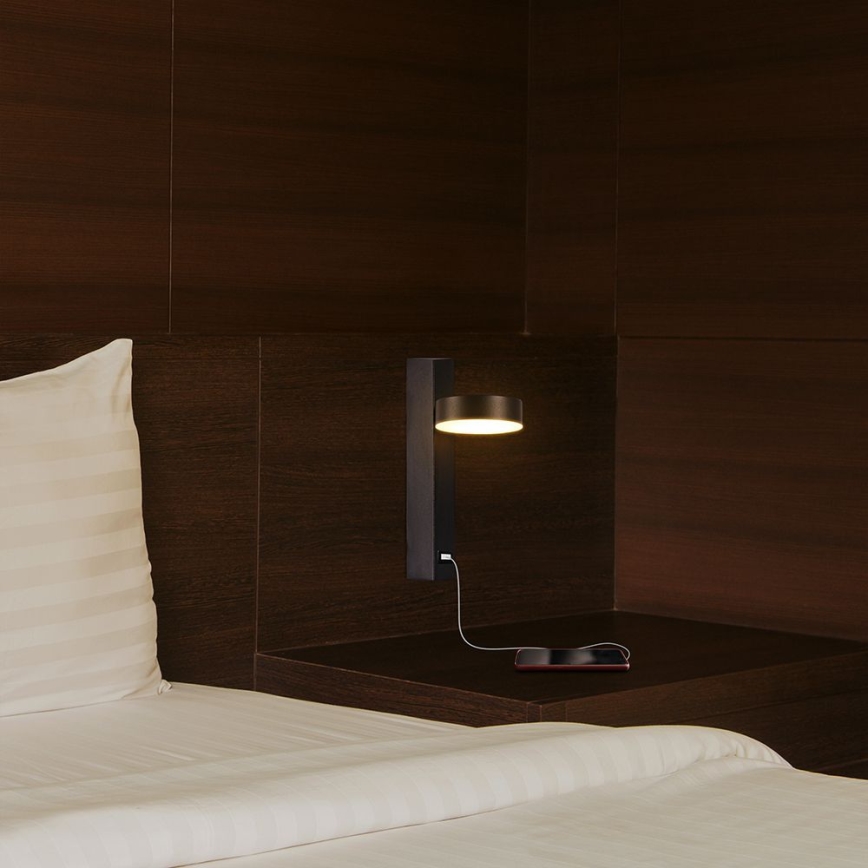 LED zidno usmereno svetlo sa USB portom LED/8W/230V 3000K