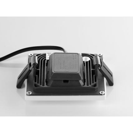 LED2 - SLIM ugradno LED svetlo za kupatilo, 10W/230V, IP43, CRI 90
