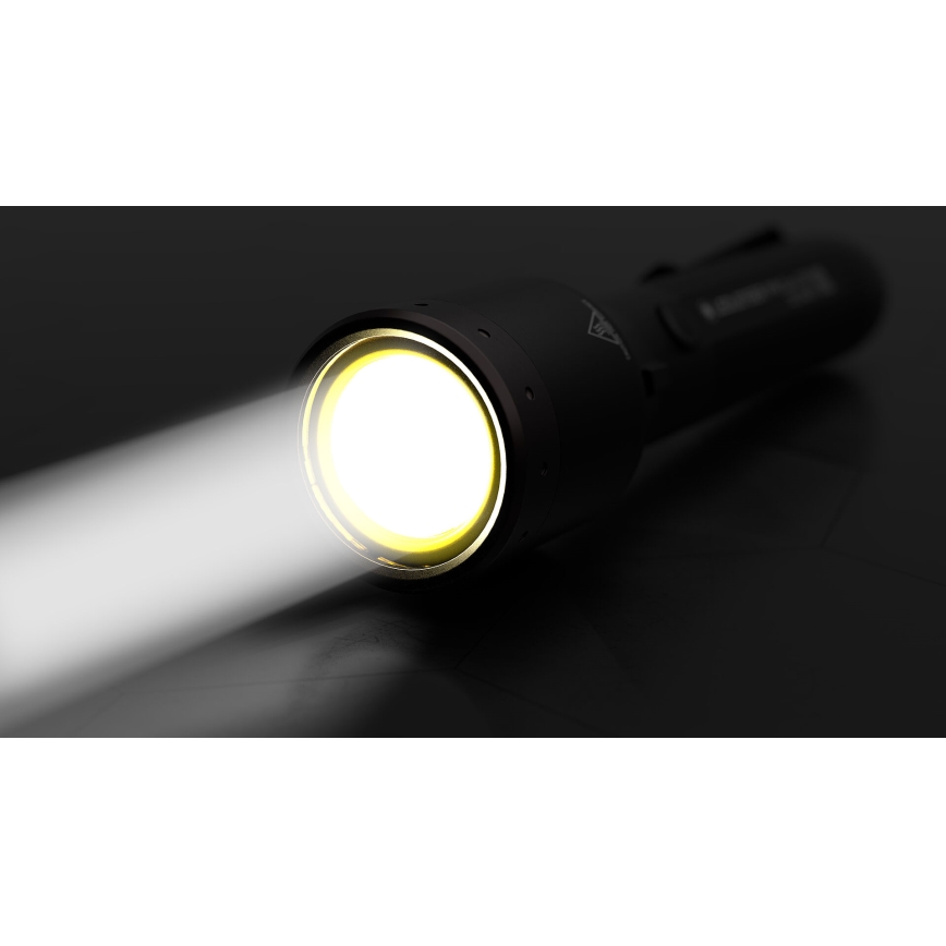 Ledlenser P9R Core - prigušiva punjiva baterijska lampa LED/4800 mAh IP68 1000 lm 20 h