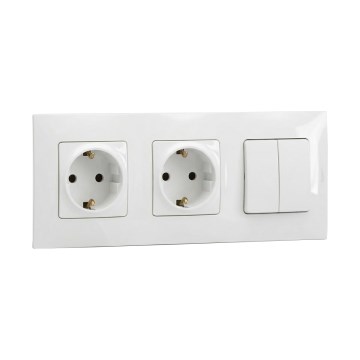 Legrand - Dvostruka kućna SCHUKO utičnica i dvostruki serijski prekidač br. 5 sa okvirom NILOE 250V bela