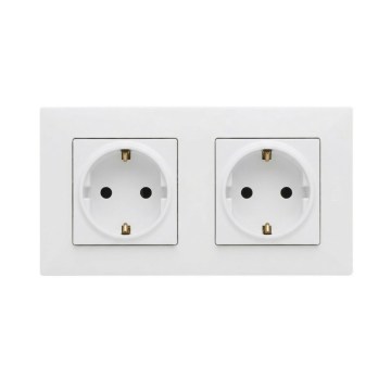 Legrand - Dvostruka kućna SCHUKO utičnica sa ramom NILOE STEP 250V bela
