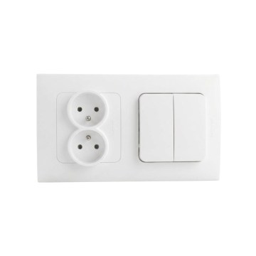 Legrand - dvostruka kućna utičnica i dvostruki serijski prekidač br. 5 sa okvirom NILOE STEP 250V bela