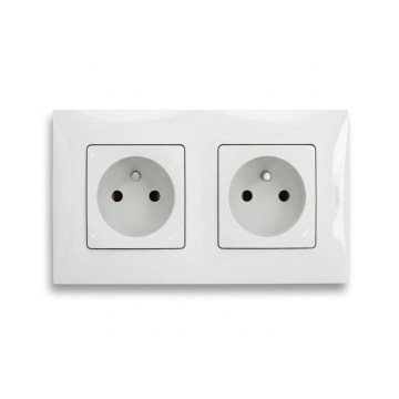 Legrand - Dvostruka kućna utičnica sa ramom NILOE 250V bela