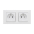 Legrand - Dvostruka kućna utičnica sa ramom NILOE STEP 250V bela