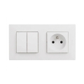 Legrand - Kućna utičnica i dvostruki serijski prekidač br. 5 sa ramom NILOE STEP 250V bela