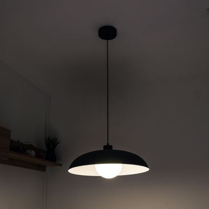 Luster na kablu ECLIPSE 1xE27/15W/230V crna/bela