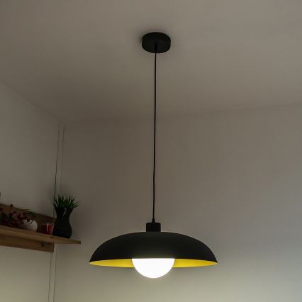 Luster na kablu ECLIPSE 1xE27/15W/230V crna/zlatna