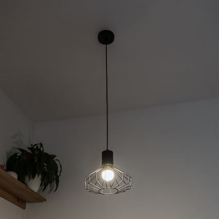 Luster na sajli SOLANO 1xE27/15W/230V crna/zlatna