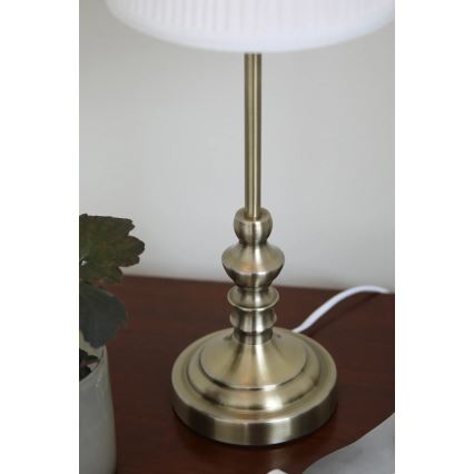 Markslöjd 108969 - Stona lampa NOBLE 1xE14/40W/230V 56 cm bela/mesing