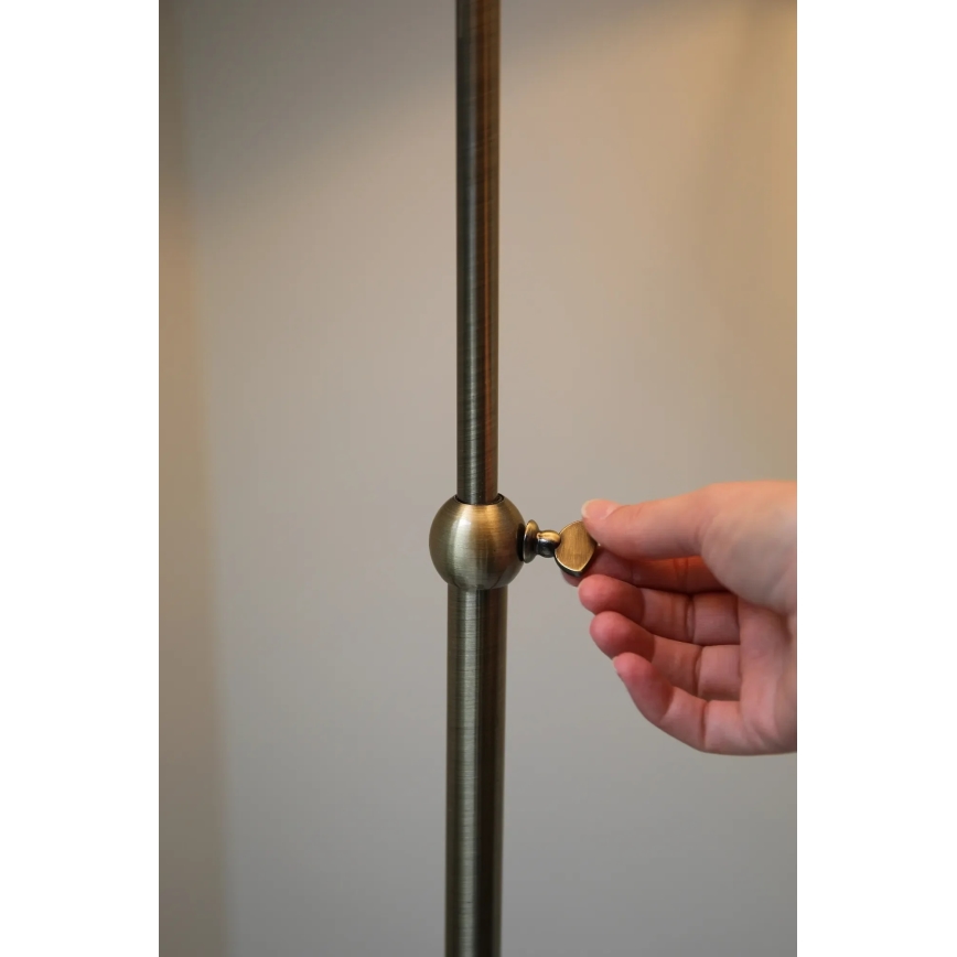 Markslöjd 108972 - Podna lampa OXFORD 1xE14/40W/230V bela/mesing