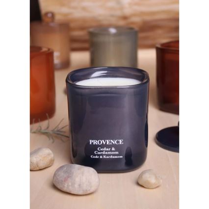 Mirisna sveća CEDAR KARDAMOM 180g 25 sati