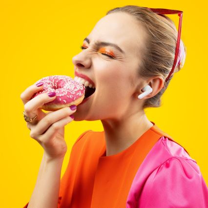 Niceboy Pins 4 PRO - Bežične slušalice sa ANC 380 mAh + 2x 35 mAh IP54 bela