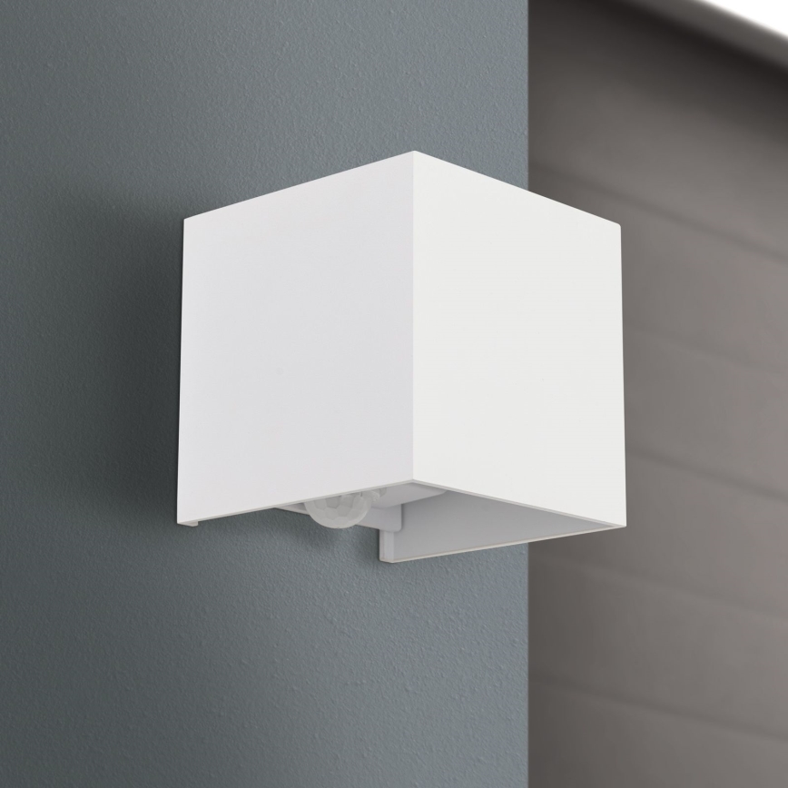 LED spoljašnje zidno svetlo sa senzorom pokreta i sumraka CUBE-S LED/13W/230V IP54 belo