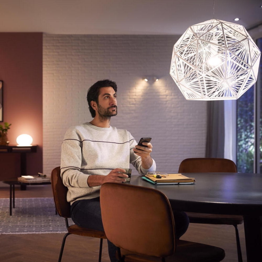 Osnovni komplet Philips Hue WHITE AND COLOR AMBIANCE 3xE27/9W 2000-6500K + uređaj za povezivanje