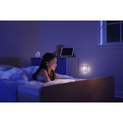 Osram - LED noćno svetlo za utičnicu sa senzorom i USB LUNETTA LED/12,5W/230V bela