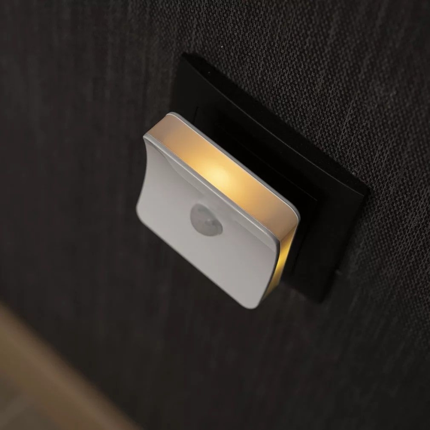 Osram - LED RGB orijentaciono svetlo za utičnicu sa senzorom LUNETTA LED/0,3W/230V