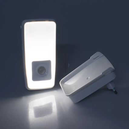 Osram - LUNETTA LED orijentaciono svetlo za utičnicu sa senzorom, 2W/230V