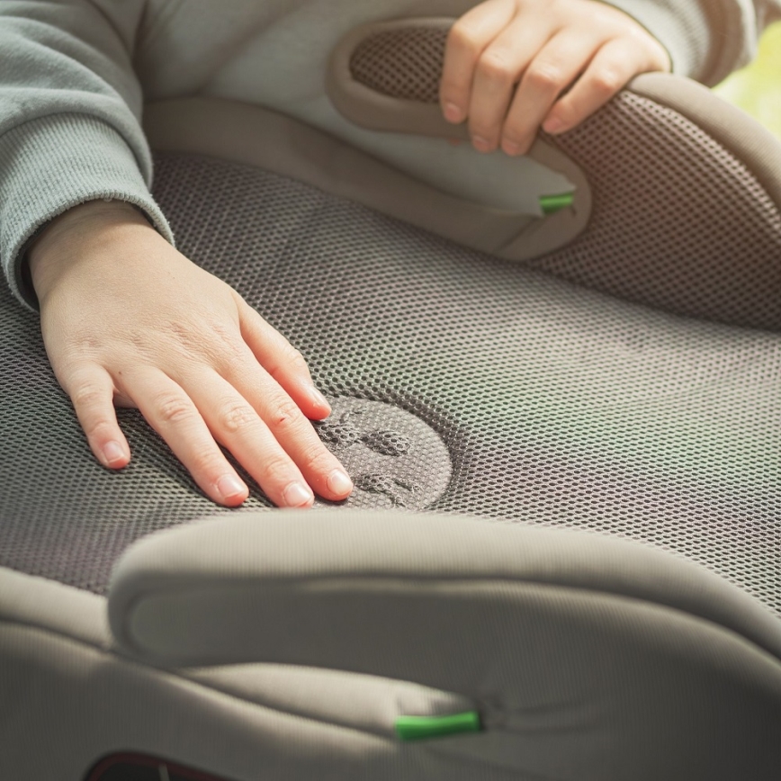 PETITE&MARS - Auto-booster OPTIMUS PRO i-Size 125-150 cm (22-36 kg) siva